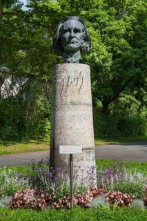 Franz Liszt, bust, portrait bust by Arno Breker, Richard Wagner Park, on the Green Hill, Bayreuth,