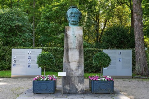 Richard Wagner, Bust, Bust portrait by Arno Breker, Richard Wagner Park, on the Green Hill,