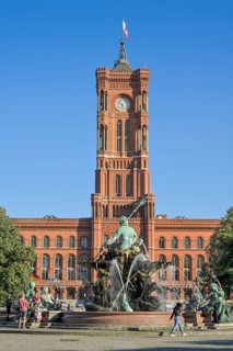 Neptune Fountain, Rotes Rathaus, Rathausstraße, Mitte, Berlin, Germany