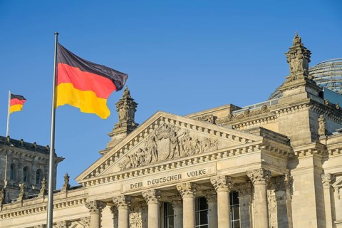 National flag, Black Red Gold, Reichstag building, Inscription, To the German people, Centre,