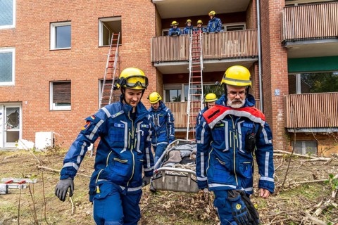 Rescue and recovery of people after a drone attack on residential buildings in a civil defence