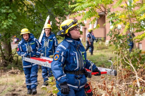 Rescue and recovery of people after a drone attack on residential buildings in a civil defence