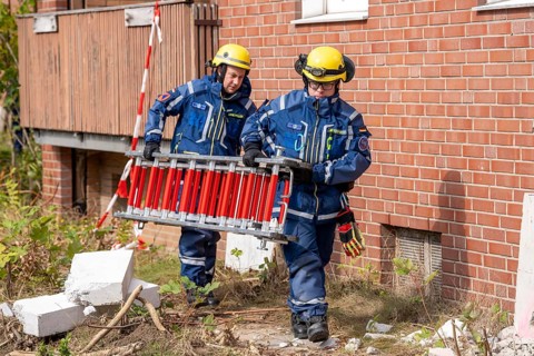 Rescue and recovery of people after a drone attack on residential buildings in a civil defence