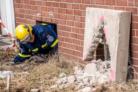 Rescue and recovery of people after a drone attack on residential buildings in a civil defence