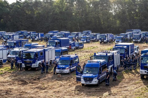 Vehicle set-up site for the large-scale exercise FÜLEX25, organised by the THW, the German Federal