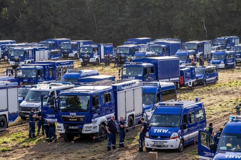 Vehicle set-up site for the large-scale exercise FÜLEX25, organised by the THW, the German Federal