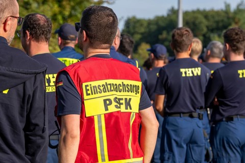 Emergency Aftercare Team, PFSK, volunteers at the large-scale exercise FÜLEX25, of the THW,