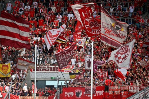 Fan block, fans, fan curve, flags, flags, atmosphere, atmospheric FC Bayern Munich, Bundesliga,