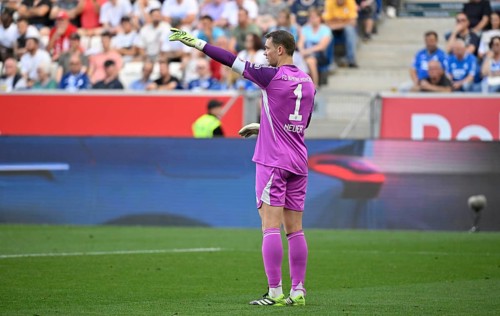 Goalkeeper Manuel Neuer FC Bayern Munich FCB (01) Gesture Gesture Football Bundesliga, PreZero