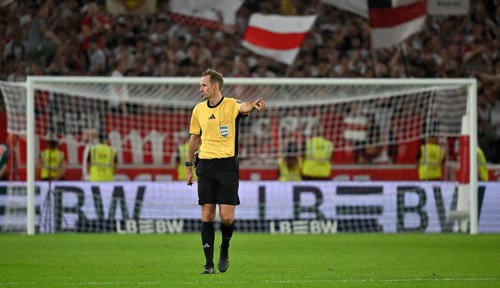 Referee Referee Sascha Stegemann Gesture Gesture Football Bundesliga, MHPArena, MHP Arena