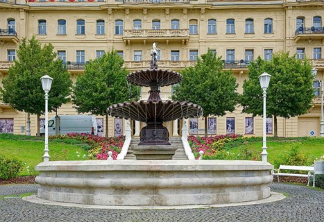 Goethe Fountain, Goethe Square, spa town in the Imperial Forest, Mariánské Lázne, Mariánské Lázne,