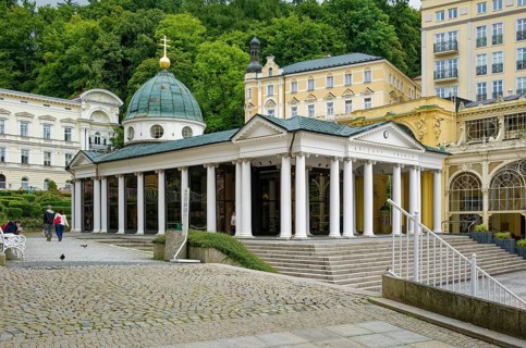 Pavilion of the Cross Spring, healing spring, spa park, spa in the Imperial Forest, health,