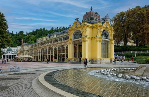 Colonnade of the Cross Spring and the Singing Fountain, healing spring, spa park, spa town in the