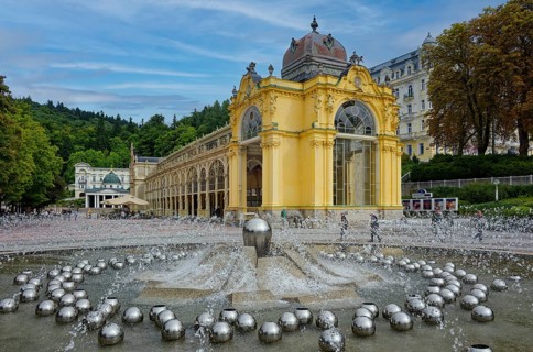 Colonnade of the Cross Spring and the Singing Fountain, healing spring, spa park, spa town in the