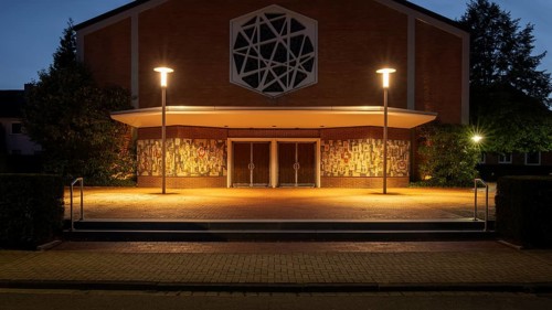 Night shot of the main entrance to the parish church of St Peter and Paul, Neustadt am Rübenberge,