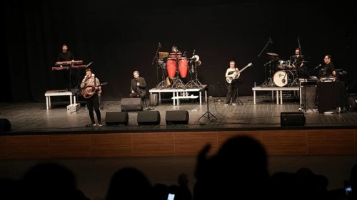 Turkish singer Coskun Sabah performs on stage at Gaziantep University as part of the Türkiye Kültür