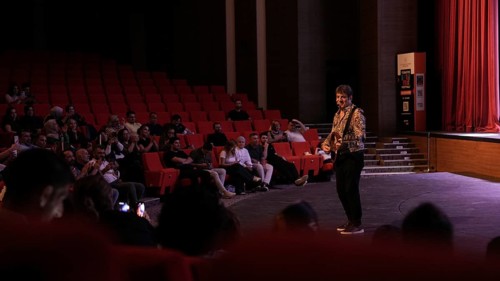 Turkish singer Coskun Sabah performs on stage at Gaziantep University as part of the Türkiye Kültür