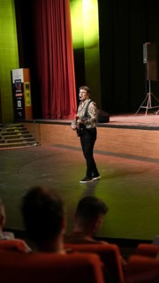 Turkish singer Coskun Sabah performs on stage at Gaziantep University as part of the Türkiye Kültür