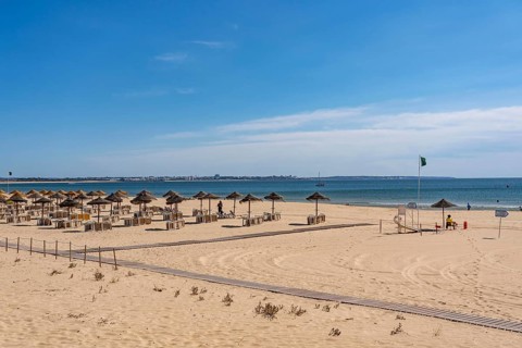 The beach Praia de São Roque, east of Lagos city centre, quite empty, off-season, in the west of