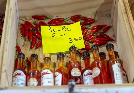 The central market, market hall, Mercado Municipal de Lagos, on three floors, offering all kinds of