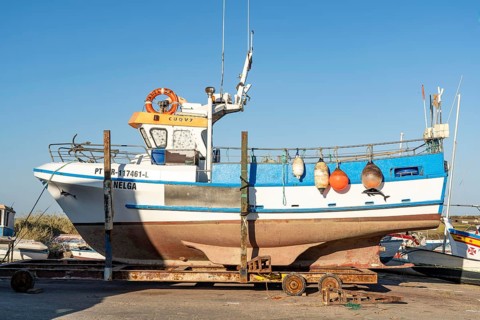 The fishing village of Santa Luzia, fishing boats, Algarve, Portugal