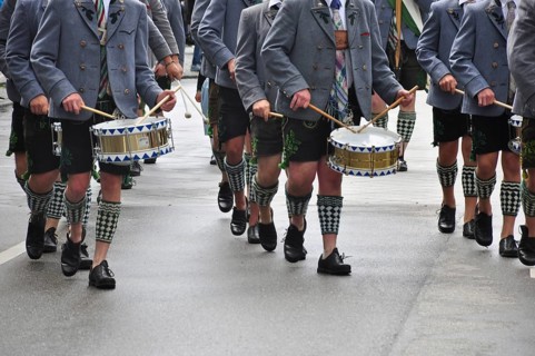 Gaujugendfestzug, drummer, traditional traditional costume