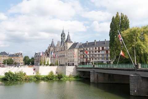Bridge over the river Meuse, Hôtel de Ville, Town Hall, Charleville-Mézières, Mézières district,