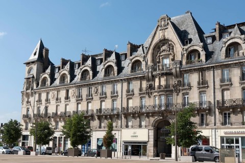 Historic buildings, Place de Hôtel de Ville, Town Hall Square, Rathausplatz, Charleville-Mézières,