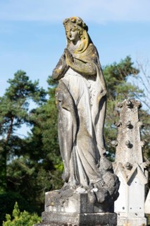 Figure of the Virgin Mary, Saint-Hilaire cemetery, Marville, Renaissance village, Département