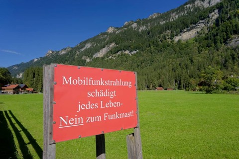 Sign mobile radio radiation, citizen criticism, criticism, mobile radio, Graswang, Graswangtal,
