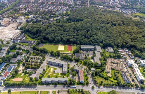 Aerial view, Städt. Gymnasium Bergkamen and Comunita Seniorenhaus Sophia am Waldrand in