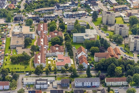 Aerial view, Hermann-Görlitz-Seniorenzentrum and AWO Kindergarten in Bergkamen, Ruhr area, North