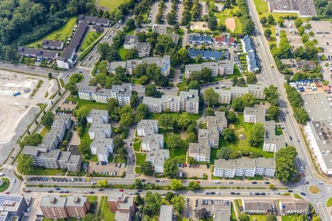 Aerial view, high-rise housing estate Fritz-Erler-Straße, Theodor-Heuss-Straße and Gedächtnisstraße