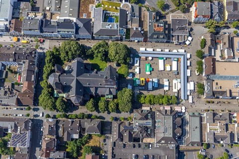Aerial view, Cathedral of Neheim St. Johannes-Baptist, weekly market market at the Neheim market,