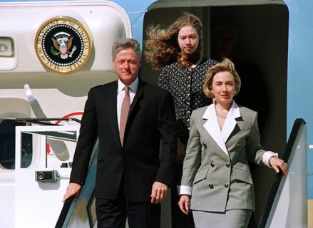 EST ESTONIA Riga American President Bill Clinton leaves Airforce One at Riga airport together with