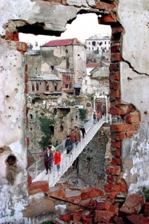 HRV, Mostar, 01.01.1996 -- The new bridge that connects the Croatian and Bosnian parts of Mostar in