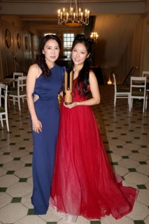 Leia Zhu with her mother, Opus Klassik 2025, awards ceremony at concert hall Berlin, 12.10.2025