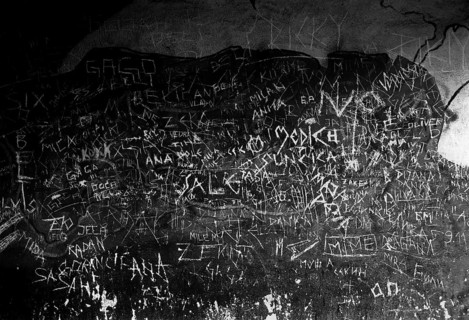 BIH, Bosnia, Screbrenica, 10.07.2005, Graffitti on the wall of the entrance to a discotheque