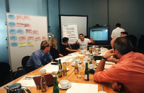 Berlin, DEU, 09.08.1999 -- Introduction of job beginners at Pixelpark. (course) -- Â© Karsten