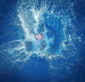 DEU Germany Germany Berlin Splashdiver Christian 'Elvis' Guth at his workplace in the Olympic