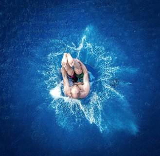 DEU Germany Germany Berlin Splashdiver Christian 'Elvis' Guth at his workplace in the Olympic