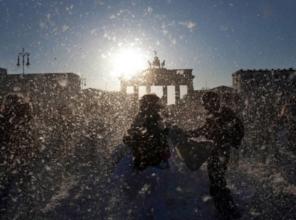 DEU Berlin It rains feathers during a pillow fight involving several hundred people at the