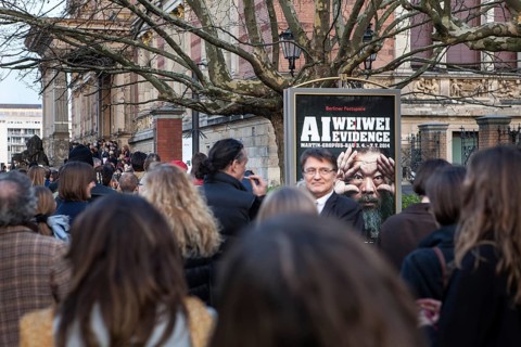 DEU Germany Germany Berlin Visitors wait in front of the Martin-Gropius-Bau for admission to the