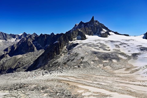 View of the Glacier du Géant from the Télécabine Panorama Railway, behind the Dente del Gigante,