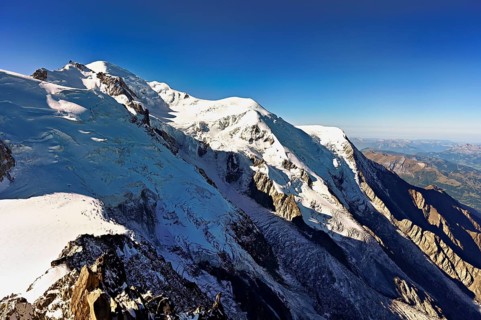 Snow-covered Mont Maudit from left, Mont-Blanc, Dôme du Goûter, Aiguille du Goutier, viewing