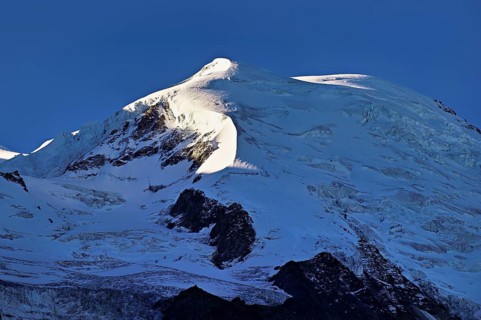 Snow-capped Dome du Goûter, Chamonix-Mont-Blanc, Haute-Savoie, France