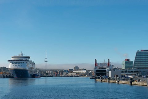 Harbor, Baltic Sea, city view Kiel, Kiel Fjord, color line, ferry to Oslo, shipping, cruise ship,