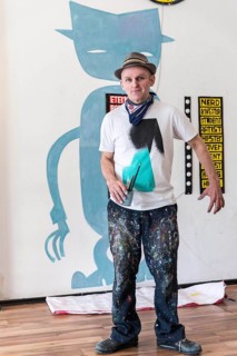 DEU Germany Germany Berlin The artist Jim Avignon setting up an exhibition at the 'Retram' gallery