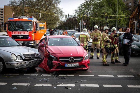 DEU Germany Germany Berlin Traffic accident on Bundesallee in Berlin Wilmersdorf