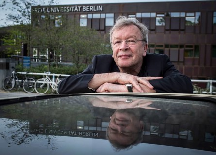 DEU Germany Germany Berlin The Russian writer Viktor Jeroferev, who has a Samuel Fischer fellowship